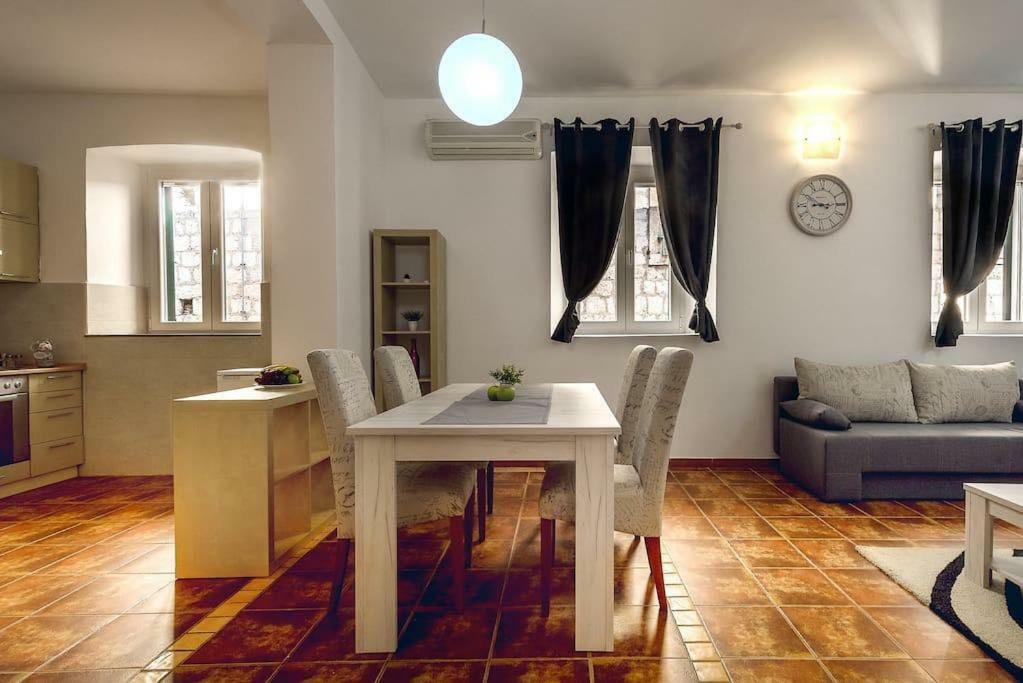 Old Town Experience Apartment Котор Екстериор снимка