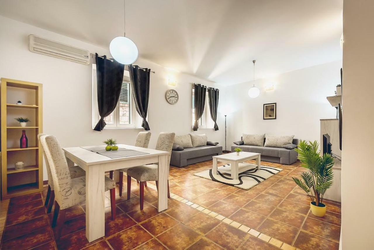 Old Town Experience Apartment Котор Екстериор снимка